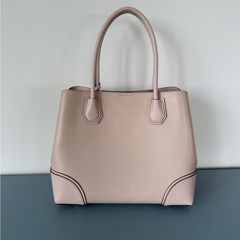 Michael Kors Blush Pink Shoulder Bag - Picture 3 of 7